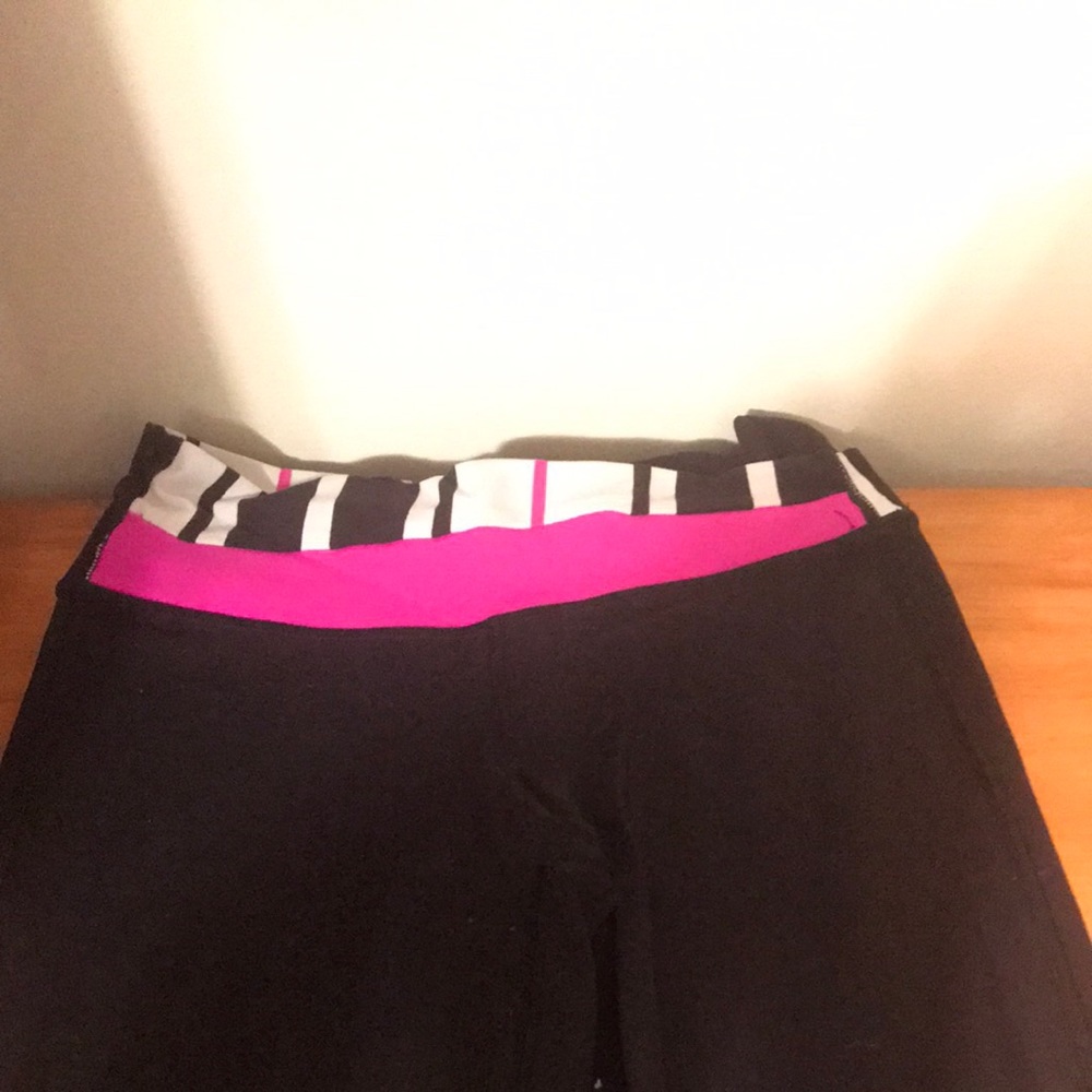 Lululemon yoga pants